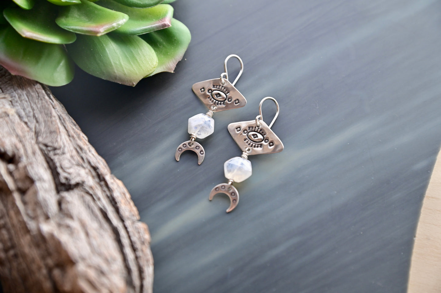 Silver Elements: Moonstone Earrings