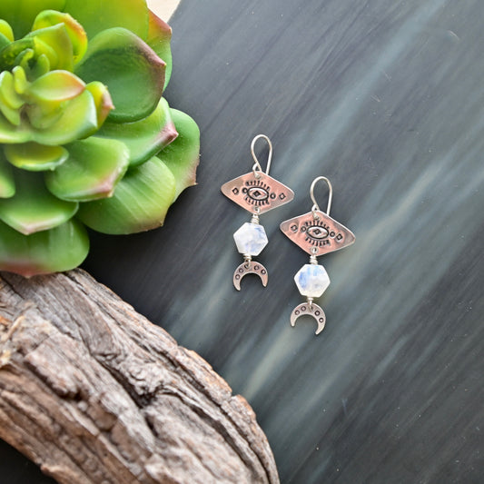 Silver Elements: Moonstone Earrings